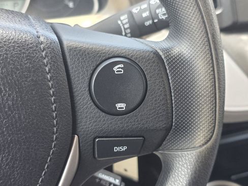 Used 2013 Toyota RAV4 LE FWD image 12