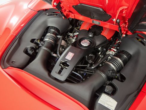 Certified 2018 Ferrari 488 Spider RWD image 41