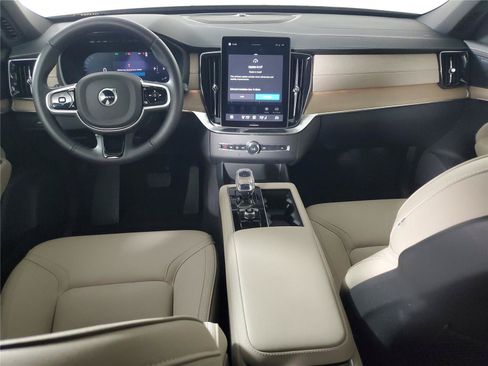Certified 2026 Volvo XC90 B6 Plus AWD/4WD image 13