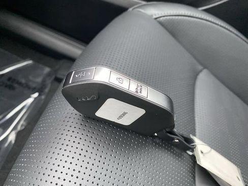 New 2026 Kia Sorento S image 31