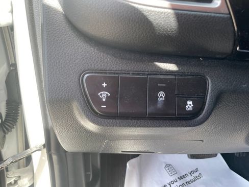 Used 2024 Kia Seltos S FWD image 18