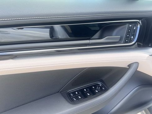 Used 2024 Porsche Panamera 4 image 10