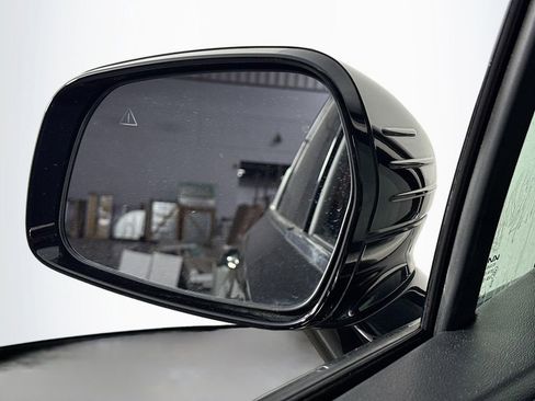 Used 2023 Kia Sorento LX image 38