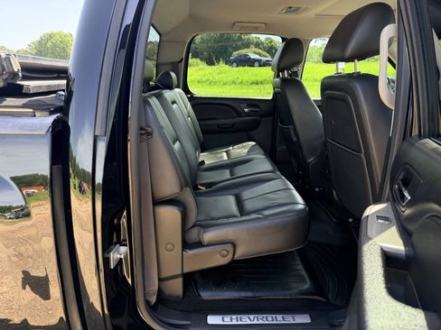 Used 2013 Chevrolet Silverado 1500 LTZ w/ LTZ Plus Package AWD/4WD image 17