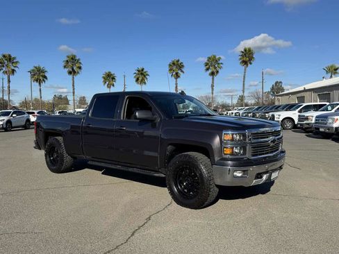 Used 2015 Chevrolet Silverado 1500 LTZ Z71 w/ LTZ Plus Package image 2