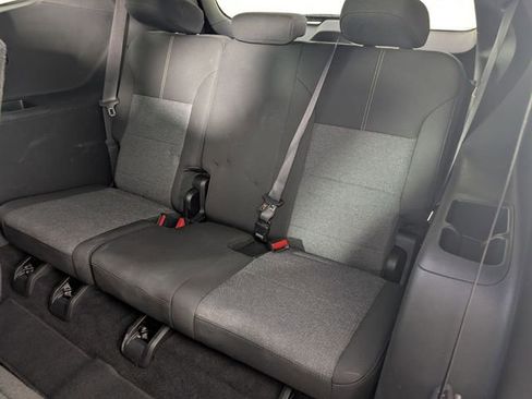 Used 2025 GMC Acadia Elevation image 28