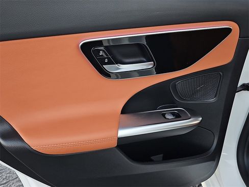 Certified 2024 Mercedes-Benz C 300 4MATIC Sedan image 16