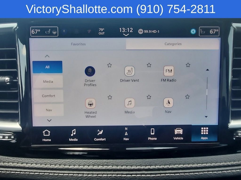 Used 2025 Chrysler Pacifica Limited FWD image 45