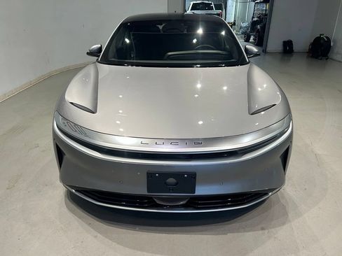 Used 2025 Lucid Air Touring AWD/4WD image 9