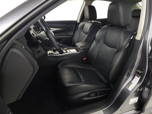 Used 2015 INFINITI Q70 3.7 w/ Deluxe Touring Package image 13