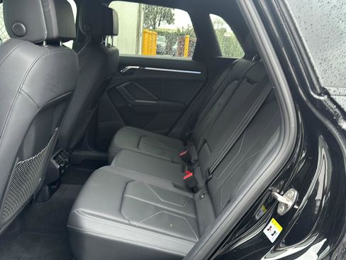 Used 2023 Audi Q3 2.0T Premium Plus w/ Premium Plus Package image 15