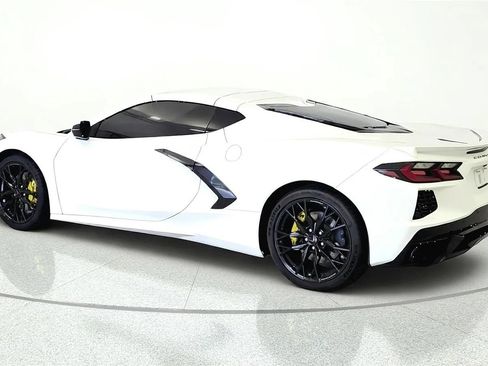 Used 2024 Chevrolet Corvette Stingray Preferred Cpe w/ 2LT RWD image 4