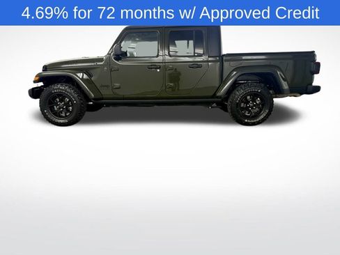 Used 2024 Jeep Gladiator Sport image 5
