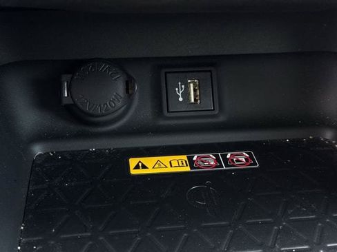 Used 2023 Toyota RAV4 XLE Premium FWD image 20