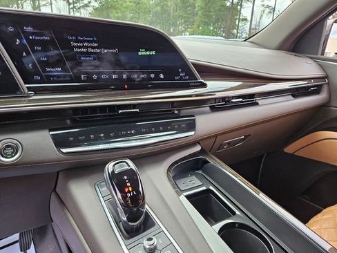 Certified 2023 Cadillac Escalade Sport w/ Touring Package image 20