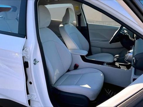 New 2026 Hyundai Kona SE FWD image 5