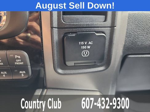 Used 2018 RAM 2500 Big Horn w/ Sport Appearance Group AWD/4WD image 15