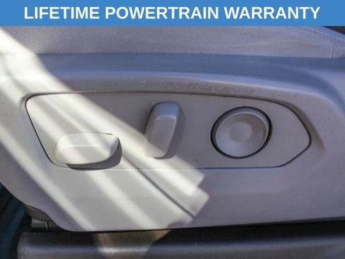 Used 2024 GMC Sierra 3500 SLE w/ SLE Convenience Package image 15