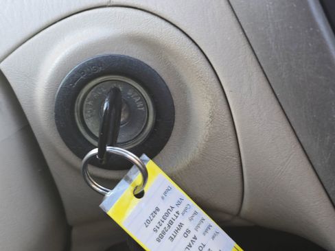 Used 2000 Toyota Avalon XLS image 26