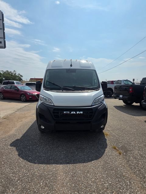 Used 2024 RAM ProMaster 2500 w/ Convenience Group FWD image 2