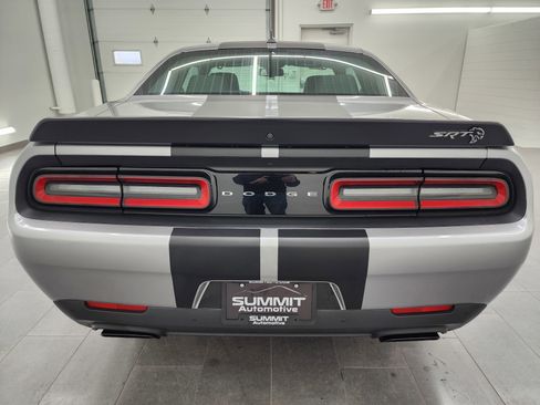 Used 2017 Dodge Challenger SRT Hellcat image 27