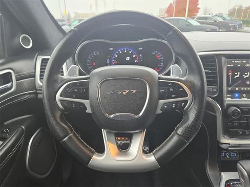 Used 2018 Jeep Grand Cherokee SRT image 12
