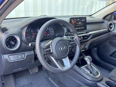 Used 2021 Kia Forte LXS FWD image 12