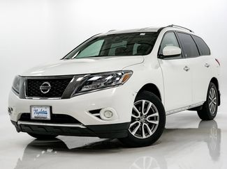 Used 2014 Nissan Pathfinder SV w/ Cargo Package image 1