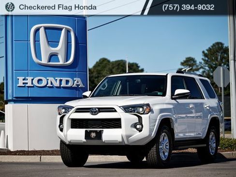 Used 2024 Toyota 4Runner SR5 Premium image 1