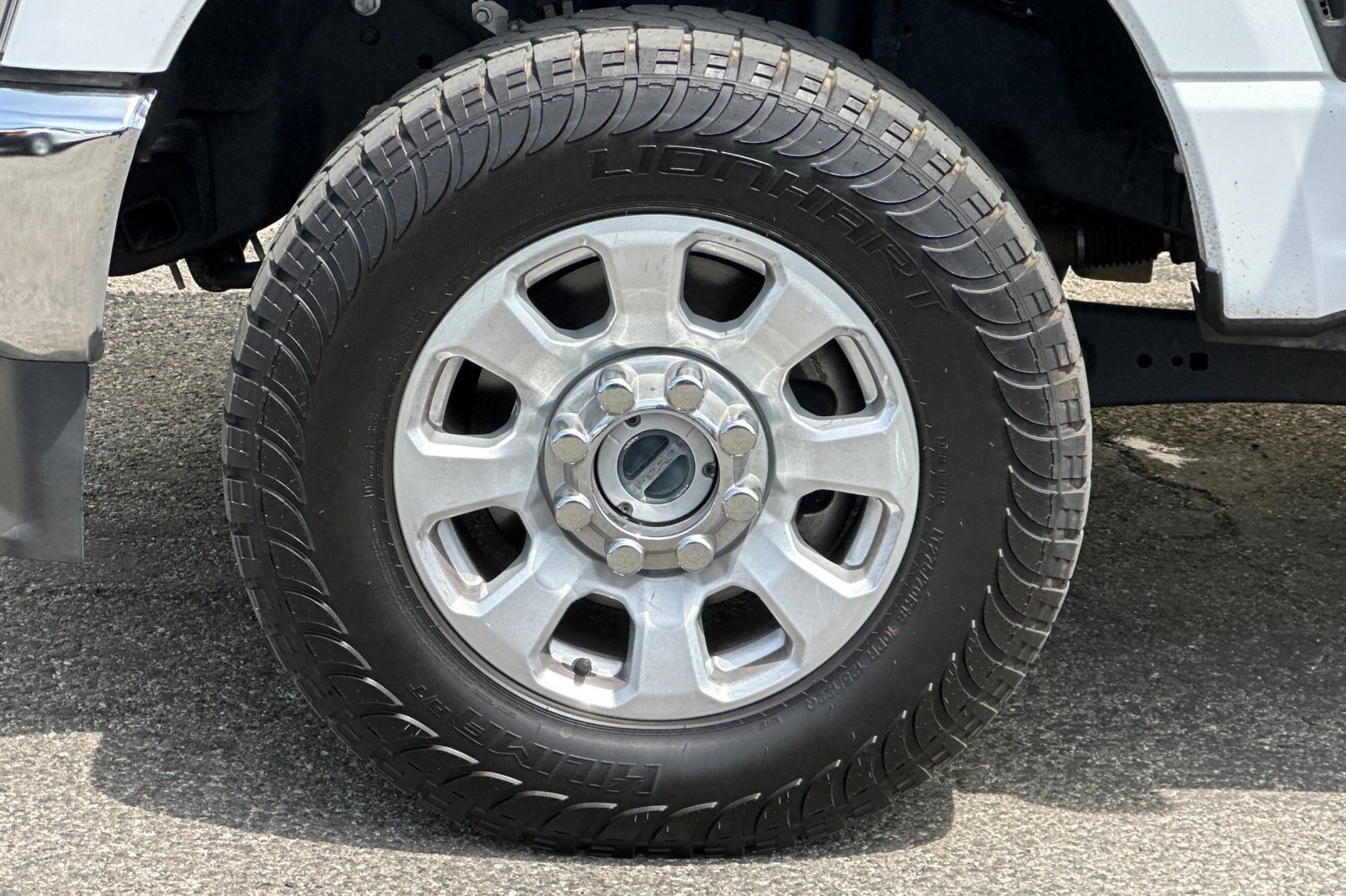 Used 2024 Ford F250 XLT w/ FX4 Off-Road Package AWD/4WD image 34