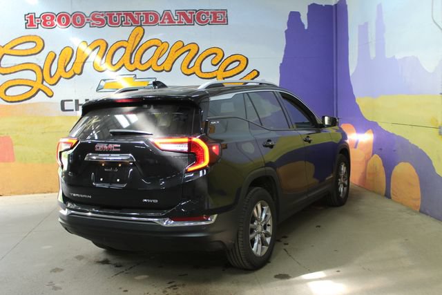 Used 2023 GMC Terrain SLT w/ Infotainment Package II AWD/4WD image 4