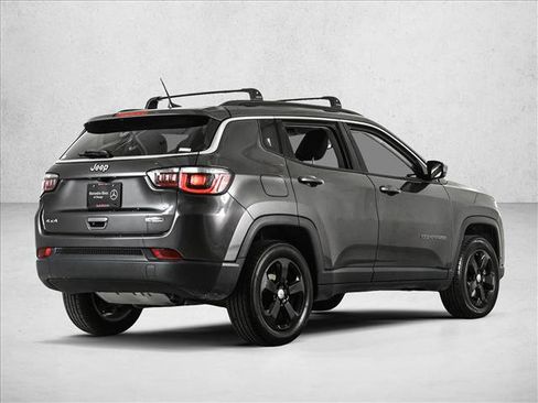 Used 2019 Jeep Compass Latitude AWD/4WD image 5
