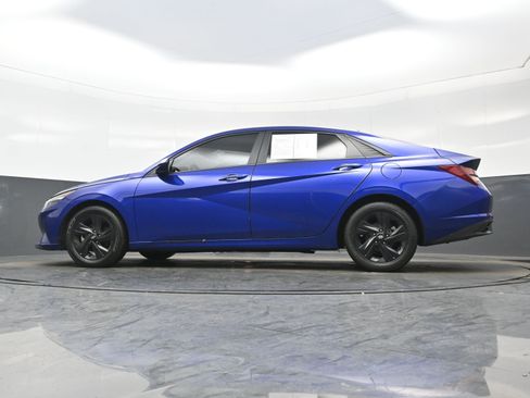 Used 2021 Hyundai Elantra SEL image 28