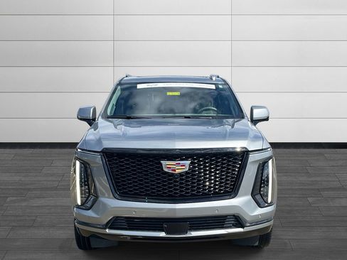 Used 2025 Cadillac Escalade Sport Platinum image 8