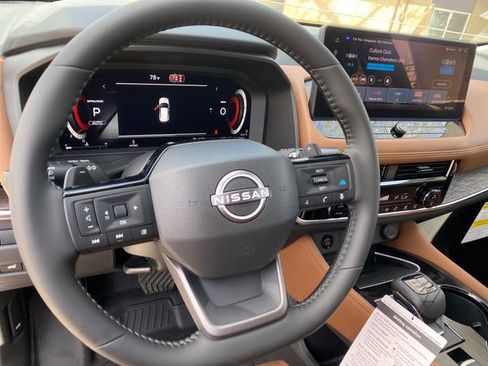 New 2026 Nissan Rogue Platinum image 12