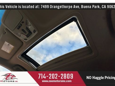 Used 2014 Toyota Sienna XLE image 32