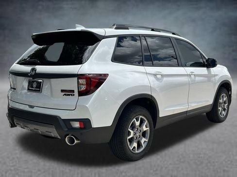 Used 2023 Honda Passport TrailSport image 5