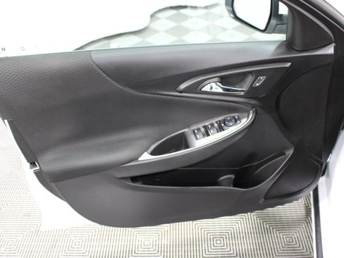 Used 2023 Chevrolet Malibu LT FWD image 6