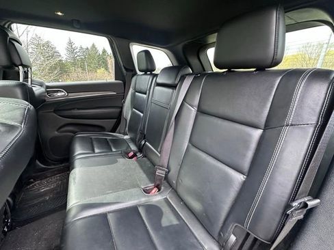 Used 2017 Jeep Grand Cherokee Limited image 11