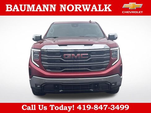Used 2023 GMC Sierra 1500 SLT w/ SLT Premium Package AWD/4WD image 10