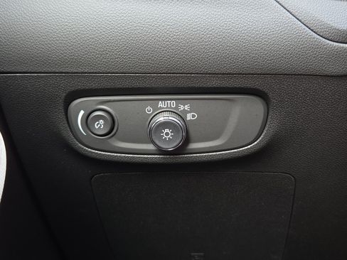 New 2026 Buick Encore GX Avenir w/ Avenir Convenience Package FWD image 17