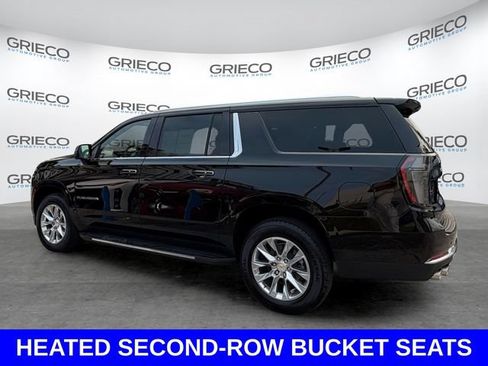 Used 2025 Chevrolet Suburban Premier AWD/4WD image 5