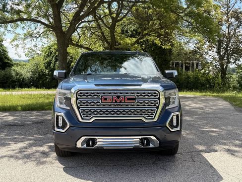 Used 2019 GMC Sierra 1500 Denali w/ Denali Ultimate Package AWD/4WD image 10
