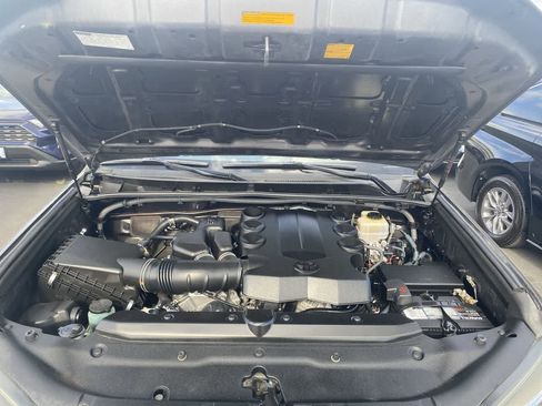 Used 2014 Toyota 4Runner SR5 Premium AWD/4WD image 25