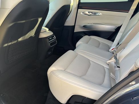 Certified 2026 Genesis GV70 2.5T Select image 21