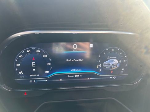 Used 2022 Chevrolet Tahoe Z71 image 13