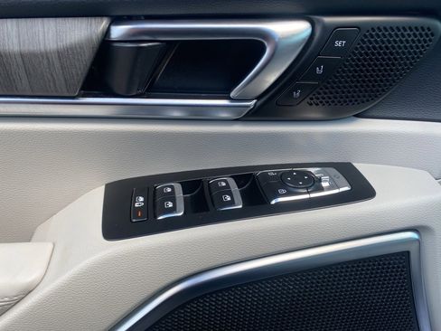 Used 2025 Kia Telluride SX image 10