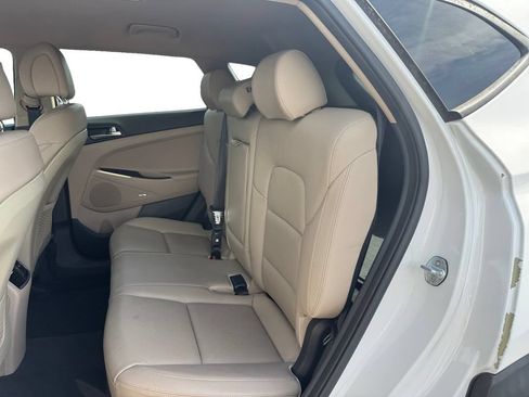 Used 2018 Hyundai Tucson SEL Plus AWD/4WD image 13