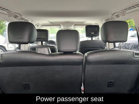 Used 2019 Nissan Armada Platinum w/ Interior Lighting Package AWD/4WD image 18