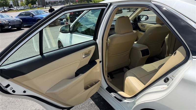 Used 2015 Toyota Camry XLE FWD image 52